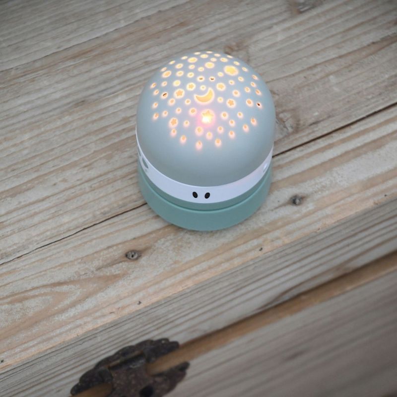 Veilleuse nomade Pixie Projector Vert Sauge Béaba Ambiance 2