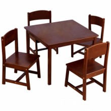 Ensemble table de ferme et ses 4 chaises marron  par KidKraft