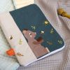 Protège carnet de santé Moit Moit Ours (personnalisable) L'oiseau bateau Ambiance 3