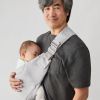 Porte bébé enfant Upsie Sling Pearl Grey Ergobaby Ambiance 9