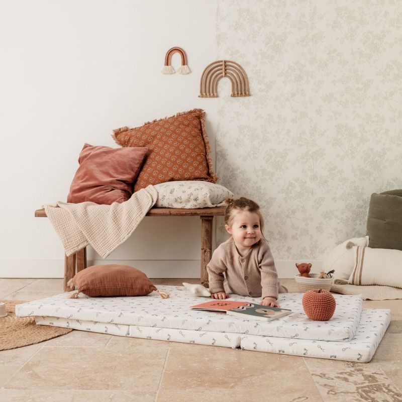 Matelas de voyage pliant 3 parties Lapins (60 x 120 cm) Candide Ambiance 2