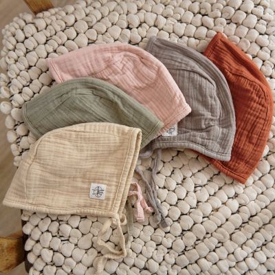 Bonnet de naissance en mousseline nature (0-2 mois)