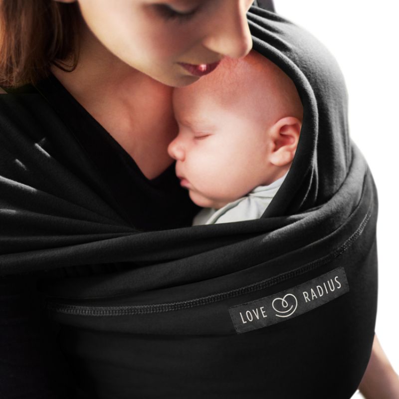 Echarpe de portage L'Originale noire poche noire Love Radius Ambiance 3
