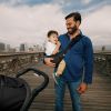 Porte bébé enfant Upsie Sling Onyx Black Ergobaby Ambiance 2