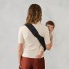 Porte bébé enfant Upsie Sling Onyx Black Ergobaby Ambiance 7