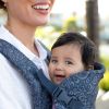 Porte bébé Flip 4 en 1 Navy Floral Infantino Ambiance 6