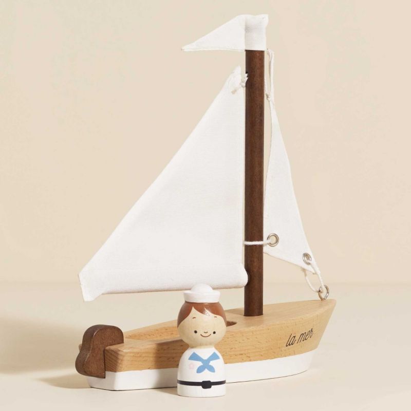Voilier et son captaine en bois FSC Le Toy Van Ambiance 4