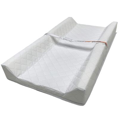 Matelas à langer à rebords