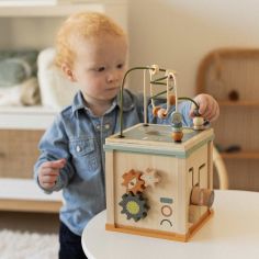 Cube d'activités en bois