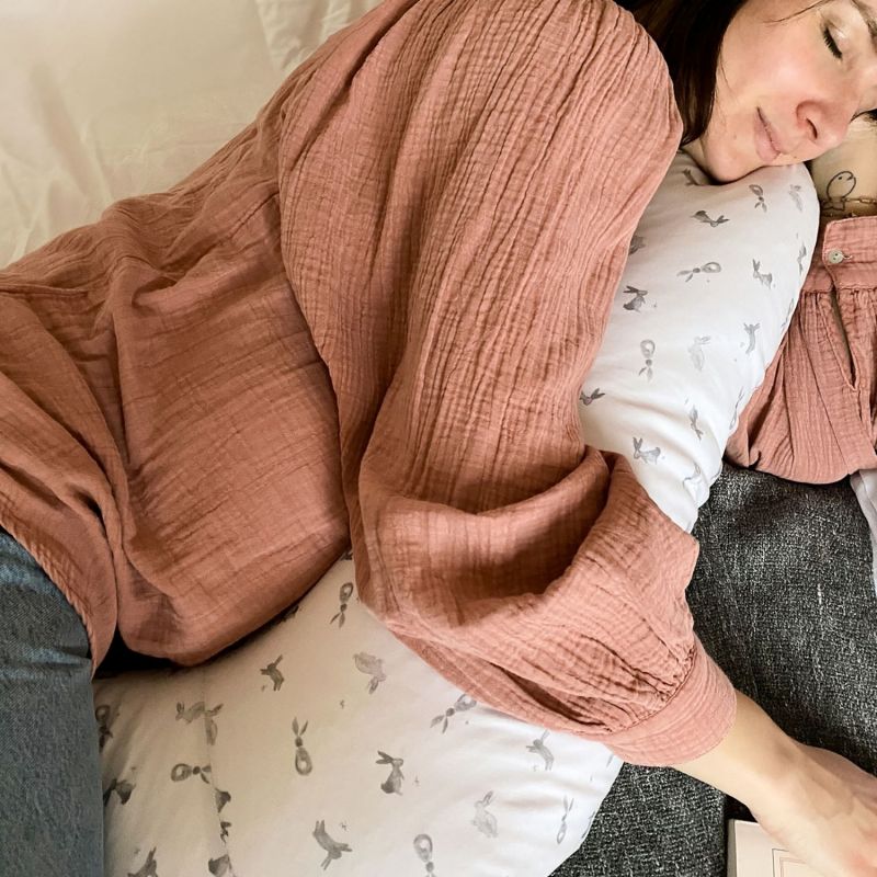 Coussin de maternité en coton Lapins Candide Produit 9