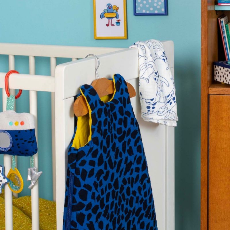 Gigoteuse bleu Puce et Pilou (0-6 mois) Moulin Roty Ambiance 2