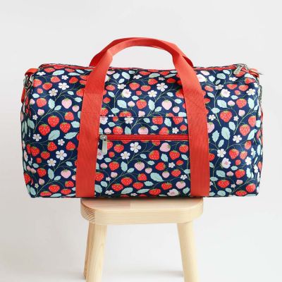 Sac de voyage Fraises A Little Lovely Company