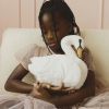 Coussin enfant Cygne (30 x 30 cm) Lorena Canals Ambiance 2