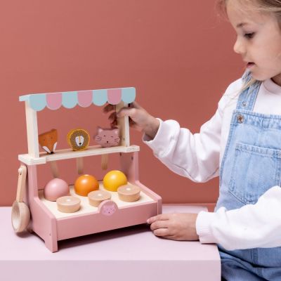 Stand de glaces en bois