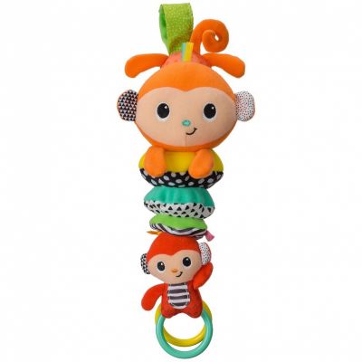 Peluche musicale à suspendre famille singe (28 cm) Infantino
