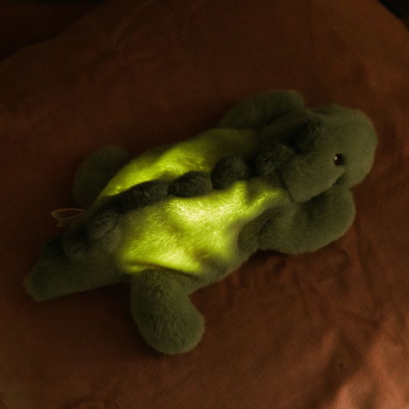 Peluche veilleuse Jeroom l'alligator Atelier Pierre Junior Ambiance 5