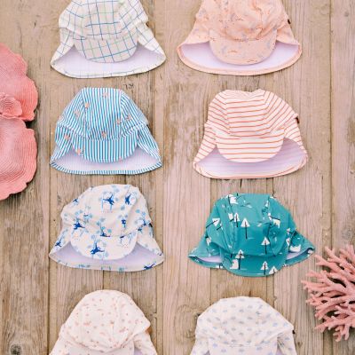 Bob réversible anti-UV Rayures & crabes (74-80)