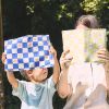 Protège carnet de santé Comme un bonbon Romy damier jaune BEBEL Produit 1
