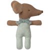 Bébé souris mi-endormie mi-éveillée dans une boîte d'allumettes Bleu Maileg Produit 2