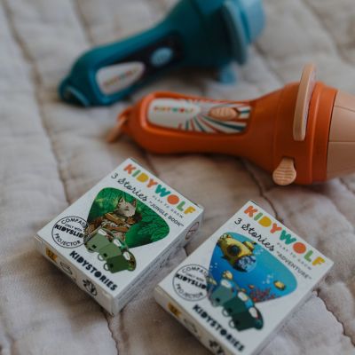 3 histoires KIDYSTORIES sur le thème d'Alice au pays des merveilles pour kidyslide