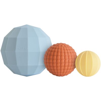 Lot de 3 jouets sensoriels Nesting Spheres Powder Blue  par Mushie