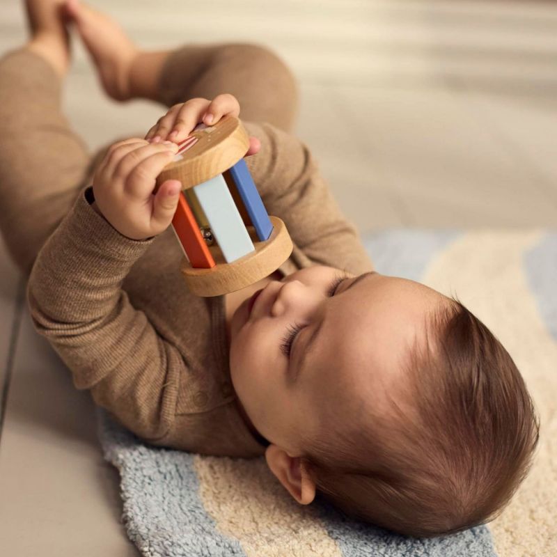 Valisette de jeu Mes premiers jouets sensoriels en bois Filibabba Ambiance 5