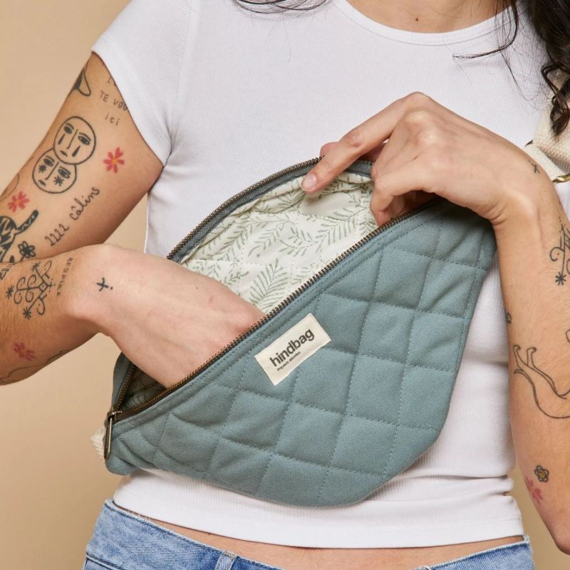 Sac banane Olivia matelassé Sauge Hindbag Ambiance 2