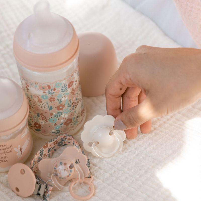 Coffret de naissance Welcome Baby Wonderland rose Suavinex Ambiance 4