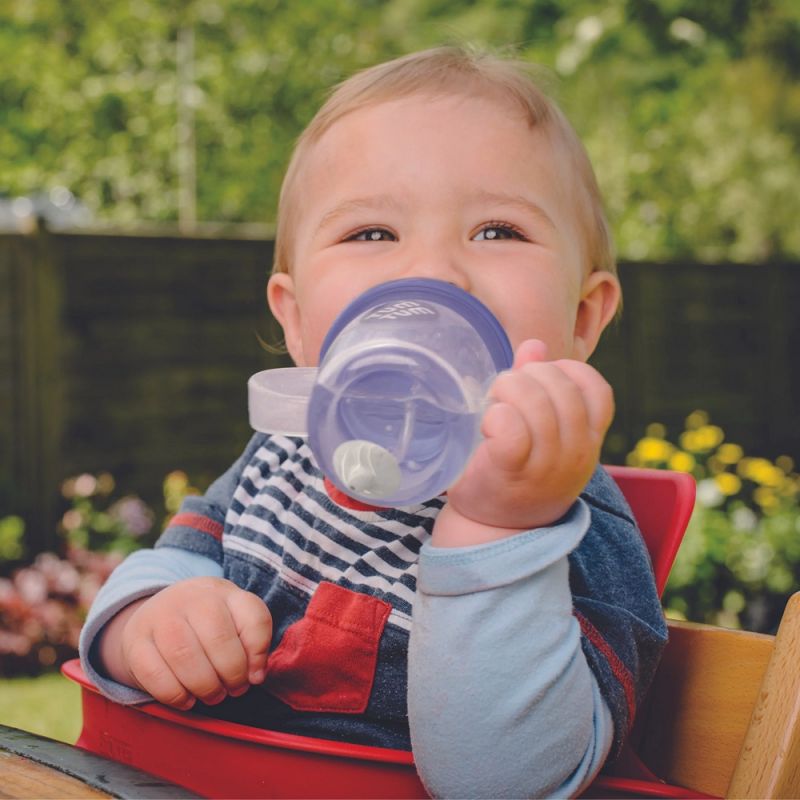 Image d'ambiance de présentation du produit Tasse antifuite avec paille lestée Chouette (300 ml) - TUM TUM