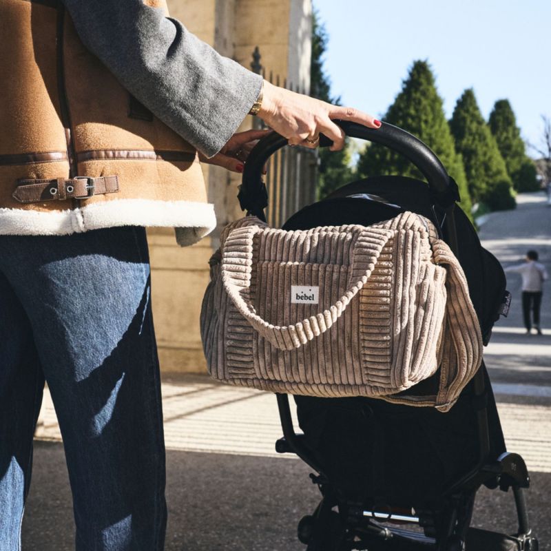 Sac à langer Middle Capsule velours Toffee BEBEL Ambiance 5