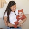 Bonnet de naissance Ours en maille Terracotta (0-1 mois) Trois Kilos Sept Ambiance 2