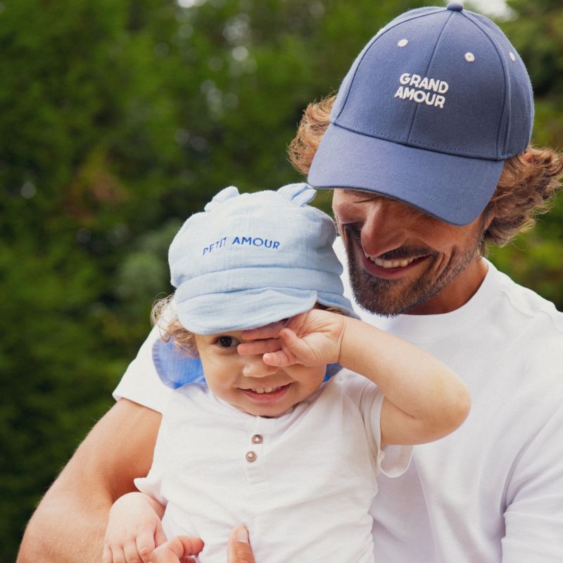 Chapeau bébé Petit Amour bleu (6-12 mois) Chamaye Ambiance 2