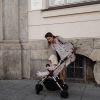 Poussette compacte Mondo Meadow Blossom Elodie Details Ambiance 9