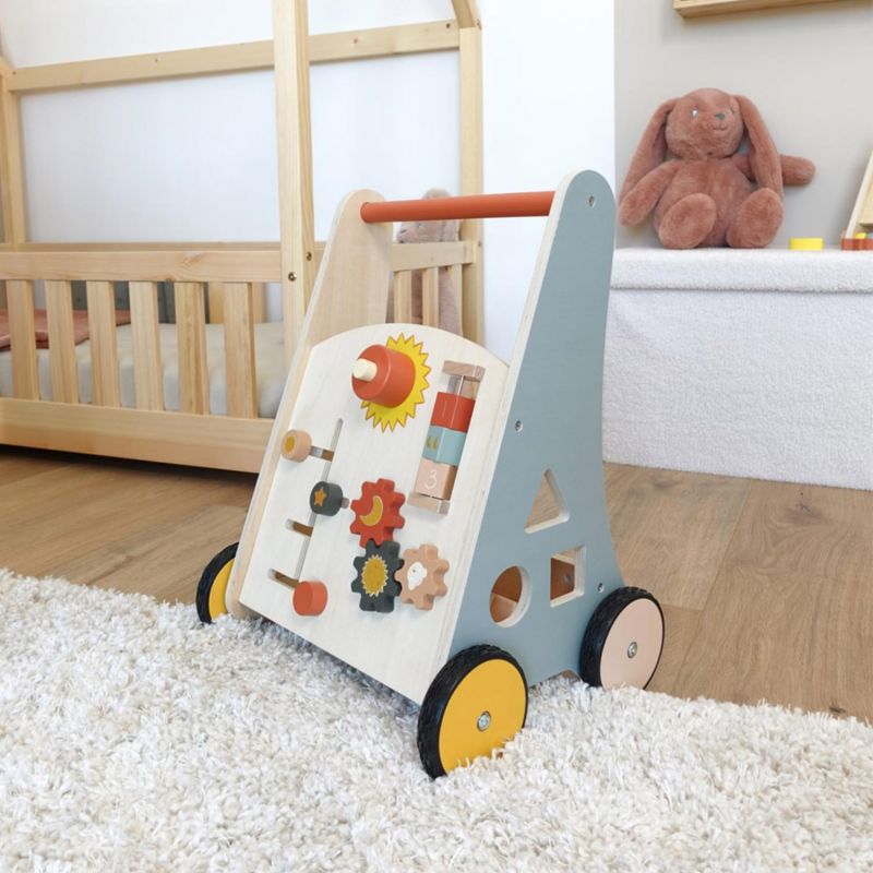 Chariot de marche en bois Trois Kilos Sept Ambiance 4