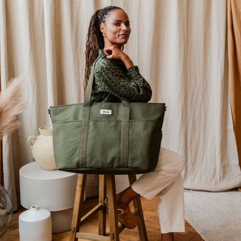 Sac à langer XXL Madrid Kaki Béaba Ambiance 2