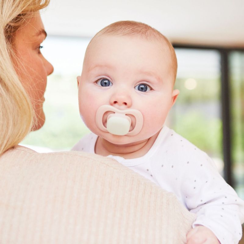 Lot de 2 sucettes phosphorescentes en latex Blush-Latte (6 mois et +) B.Box Produit 6