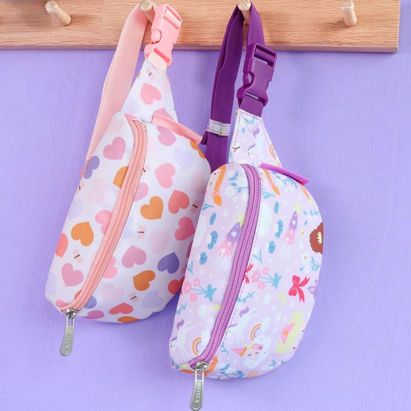 Sac banane Cœurs A Little Lovely Company Ambiance 6