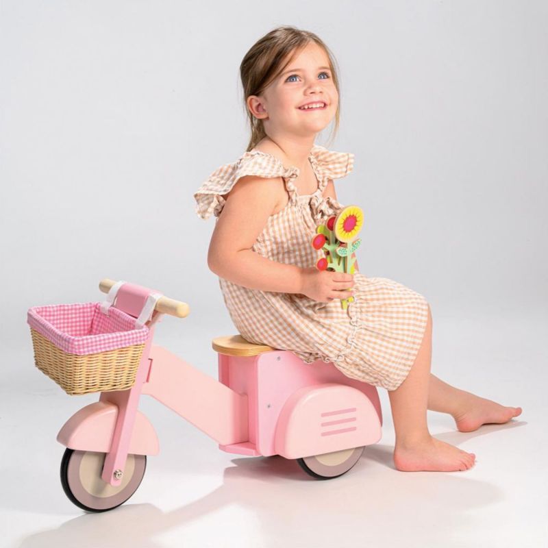 Porteur Scooter avec panier Tender Leaf Ambiance 2