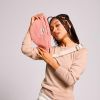 Sac banane Olivia Teddy Rose poudrée Hindbag Ambiance 1