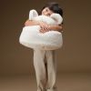 Coussin 2 en 1 Teddy Cream White molletonné Wigiwama Ambiance 4