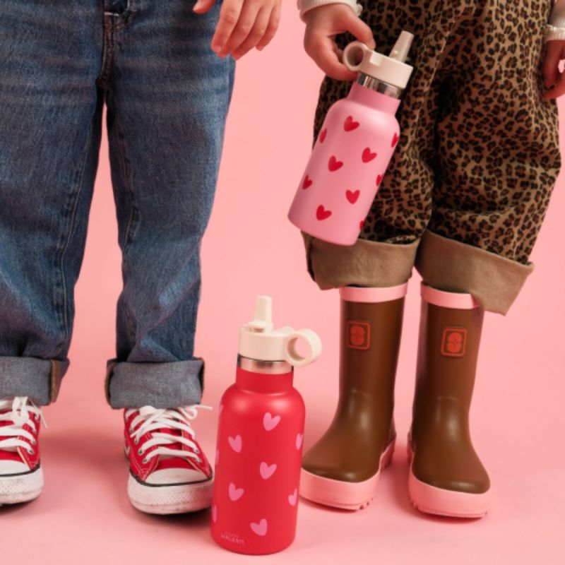 Gourde isotherme Coeurs Roses (350 ml) Atelier Wagram Ambiance 3