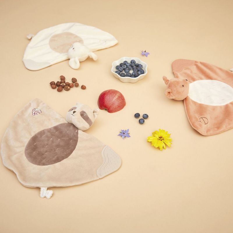 Doudou de dentition Souris Kaloo Ambiance 2