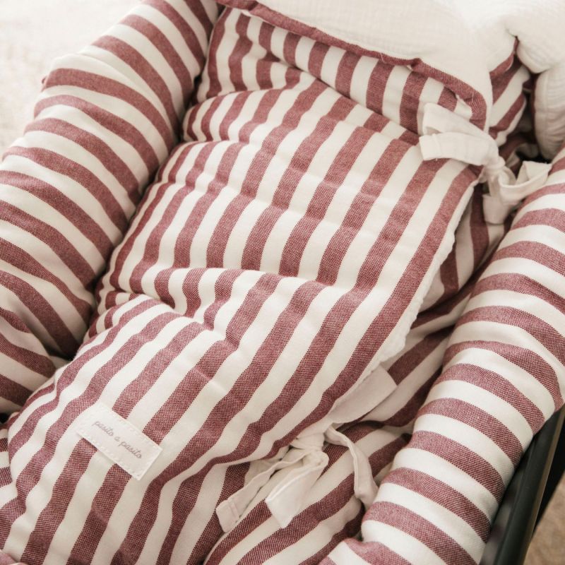 Nid d'ange et couverture Cherry Rayé Pasito a pasito Ambiance 6