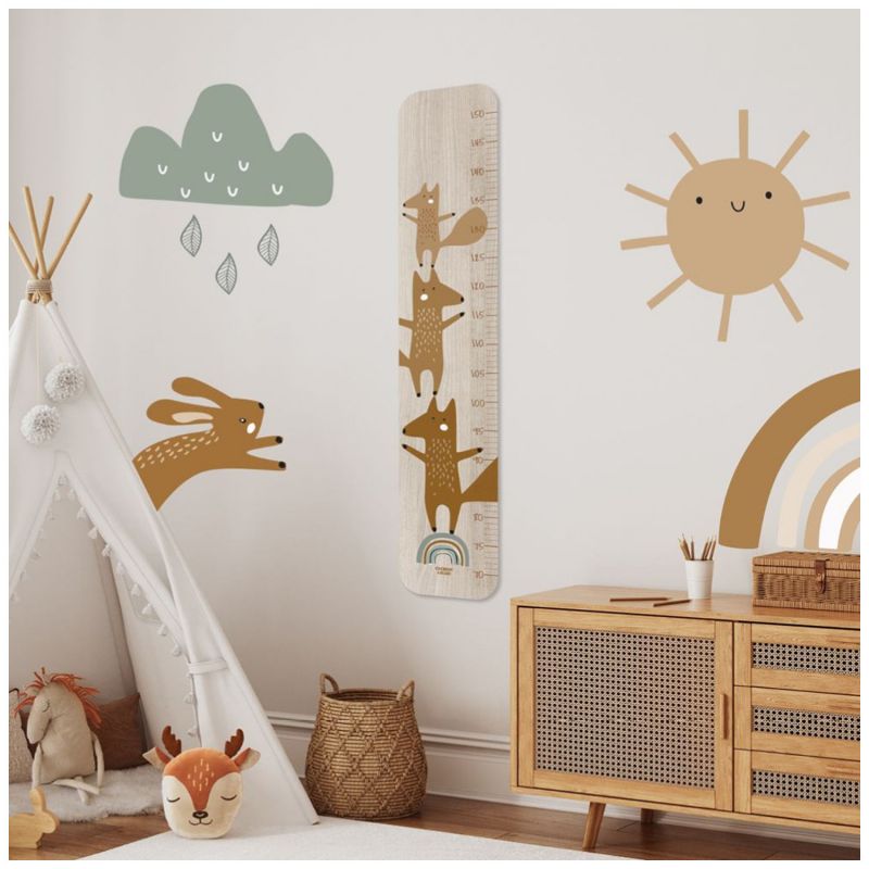 Toise en bois Edgar le renard personnalisable Charlie et Suzie Ambiance 3