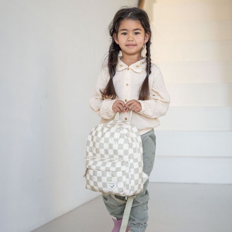 Sac à dos enfant Nostalgia Pâquerettes beige et vert (31 cm) Kidzroom Ambiance 3