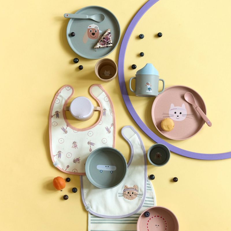 Tasse d´apprentissage en polypropylène et cellulose Tiny Team Chien Lässig Ambiance 9