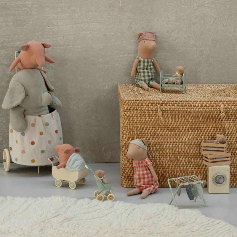 Peluche cochon fille Maileg Ambiance 4