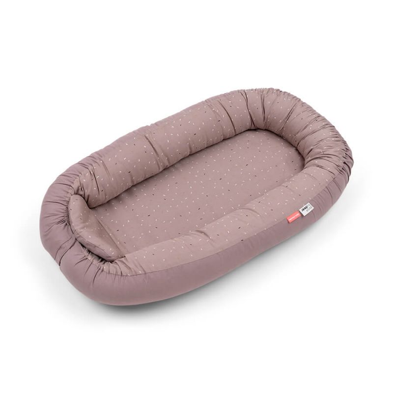 Réducteur de lit Cozy nest Confetti Rose Done by Deer Produit 1 grande taille