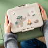 Lunch box avec séparateur Tiny trails Sable Done by Deer Ambiance 4