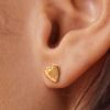 Boucles d'oreilles puces coeur personnalisable (plaqué or)  par Merci Maman